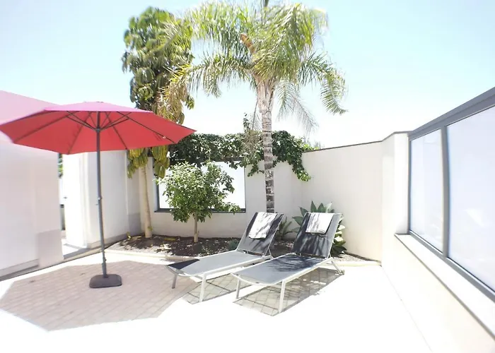 Willa Villasroyale Trespalomas - An Iconic For Elevated Getaways! Meloneras