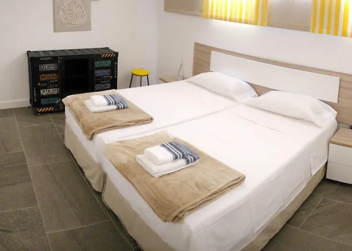Willa Villasroyale Trespalomas - An Iconic For Elevated Getaways! Meloneras