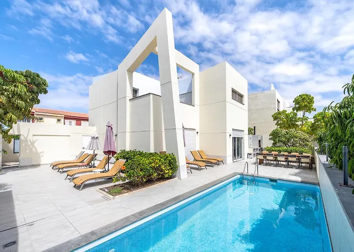 Villasroyale Trespalomas 빌라 *
